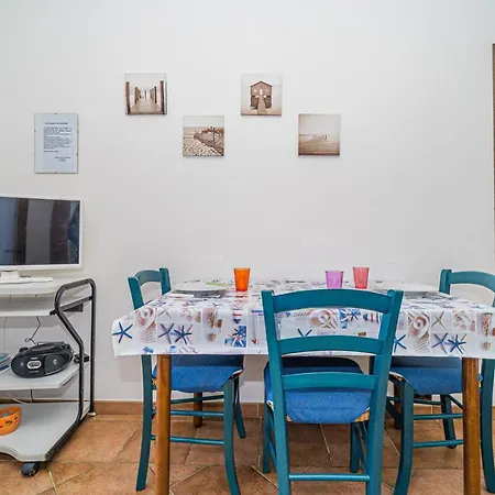 In 2 To 4 Persons With Large Private Garden Sole * Capoliveri (Isola d'Elba)