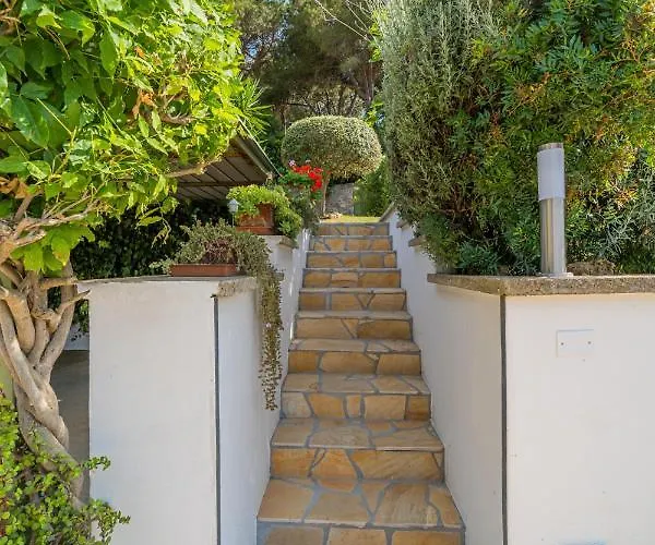 In 2 To 4 Persons With Large Private Garden Sole Capoliveri (Isola d'Elba)