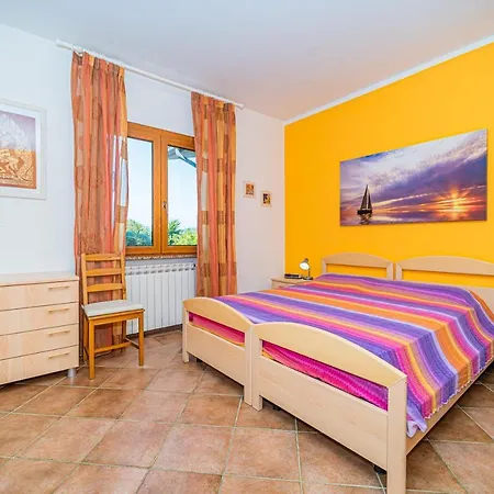 In 2 To 4 Persons With Large Private Garden Sole * Capoliveri (Isola d'Elba)